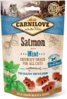 Ласощі для кішок Carnilove Crunchy Snack з лососем, м'ятою і свіжим м'ясом 0.05 кг (8595602527175)