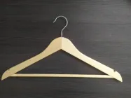 Вішалка деревяна лакована 44см