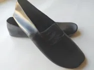 Чешки шкіряні чорні розмір 42 (27 см)