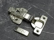 Петля GTV накладна з доводчиком та 3D регулюванням