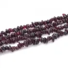 Намистини натуральний камінь на волосіні Гранат крихта, діаметр 7-9мм, довжина 85 см