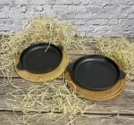 Набір чавуних сковорідок Brizoll на підставці з буку 2 шт