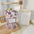 Букет в'язаних квітів (в'язані квіти) в подарунковому пакеті з підсвічуванням Фіолетовий