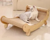 Лежак-кігтеточка у вигляді шезлонга