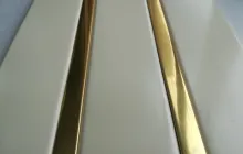 Рейковий алюмінієвий стеля Allux бежевий матовий - золото дзеркальне комплект 180 см х 200 см