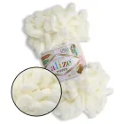 Alize Puffy, Молочний №62, 100г/9м - Алізе Пуффі, плюшева пряжа з готовими петлями для в'язання руками пледів, іграшок, балаклав, аксесуарів