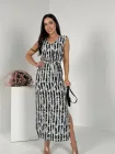 Елегантна гарна пряма жіноча сукня INNOE 270551-3, р. 48-50 Чорно-білий