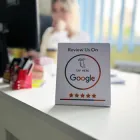 Настільна NFC-табличка для збору відгуків Google