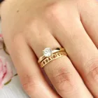 Золота каблучка "Я кохаю тебе" з гранями та фіанітом К1944, 18 розмір