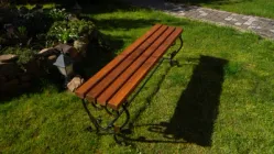 Кована лавка 1,5м розбірна без спинки для саду , вулиці , цвинтаря , прибудинкової території лавочка з металу та дерева