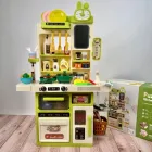 Дитяча кухня 46 елементи з парою, світлом та звуком с посудом овочами та холодильником, помпа з водою, годинник