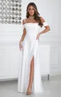 Красива ошатна сукня атласна максі довжина на брителях зі спущеними рукавами і розрізом попереду 42 молочний TV 97569