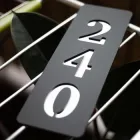 Табличка з номером - (R20) 300мм x 100мм